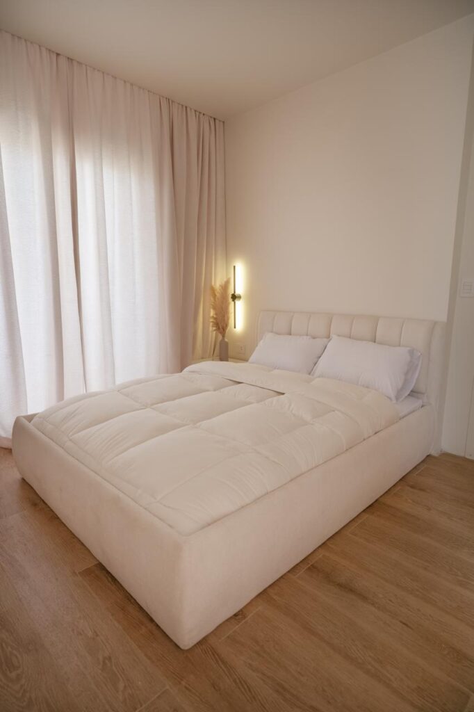 a62c6ff0-c9b8-4065-becb-73ffb7098a09